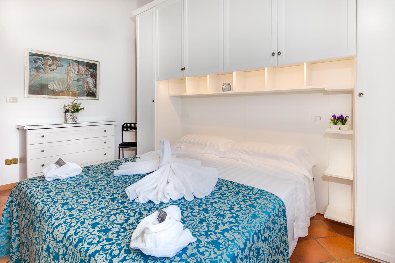Hotel Villa Laura Ρίμινι Εξωτερικό φωτογραφία