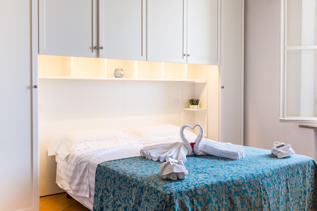 Hotel Villa Laura Ρίμινι Εξωτερικό φωτογραφία